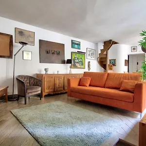 https://luxurious-2-bedrooms-saint-michel-notre-dame-free-netflix.fr-paris.fr